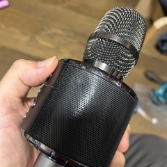 Bluetoothスピーカーとしても使えるカラオケマイクの画像