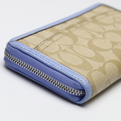 コーチ  長財布 ベージュ×水色  COACH 外ポケット PVCの画像