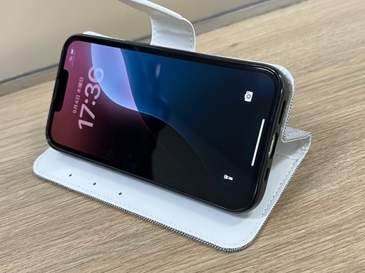 極美品　iPhone 13 128GB スターライト　SIMフリー