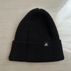 美品✨adidasキッズニット帽の画像
