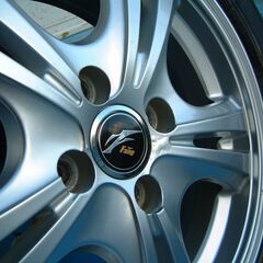 175/65/R15アルミ付き夏タイヤ【タイヤは美品】の画像