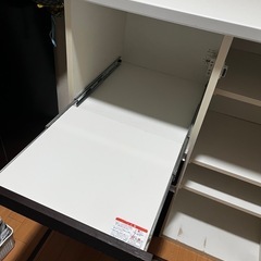 食器棚の画像