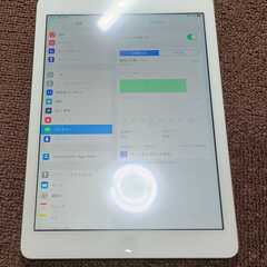 Apple iPad Air MD789J/A 9.7インチ 32GB Wi-Fiモデル タブレットの画像