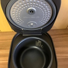 ✅YAMAZENマイコン炊飯ジャー✅ ✅YJP-DM102✅の画像