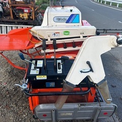 クボタ　ハーベスター　程度良好　脱穀機 6馬力 ディーゼル　脱穀　HS-65　クローラー　稲刈 自走式　稲　麦　脱こく コンバイン ハーベスタ 宮崎 簡易始動動画ありの画像