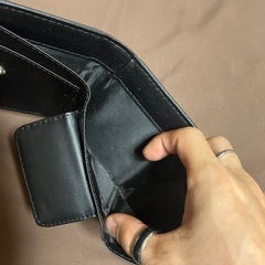 財布　黒の画像