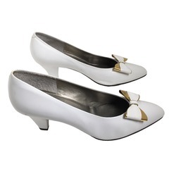 ニナリッチ  パンプス ホワイト  NINA RICCI 23.5ｃｍの画像