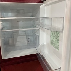 オシャレ🌹 １点物❣️　 AQUA 2018年製 AQR-16G(R) 157L 赤 冷凍・冷蔵庫の画像