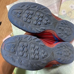 18.5センチ　サッカーシューズの画像