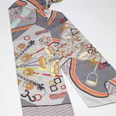 エルメス  スカーフ グレー  HERMES 騎馬 ハーネス カレ90の画像