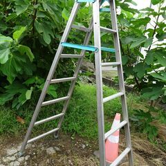  ホクセイ■はしご兼用脚立■HSK-21■アルミ製 折りたたみ S型脚立 高所作業用品 大工道具 梯子長4020mm 脚立高2000mmの画像