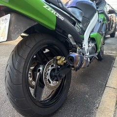美品‼️即日納車🉑 配送も🉑 zzr250 カワサキ Kawasaki 川崎重工 中型バイク車体 大型 HONDA SUZUKI YAMAHA ホンダ スズキ ヤマハ　通勤通学 ninja ニンジャ　スーパースポーツ ss の画像