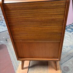 未使用品　萩原　アンティーク調キャビネット　横幅50㎝　奥行35㎝　高さ85㎝ 未使用品 萩原 アンティーク調キャビネット 横幅50㎝ 奥行35㎝ 高さ85