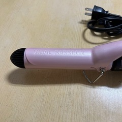  美品 ヘアスタイリングアイロン 
の画像