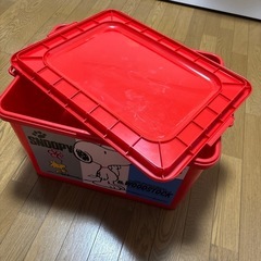 スヌーピー　プラスティックボックス　ふた付き　収納の画像