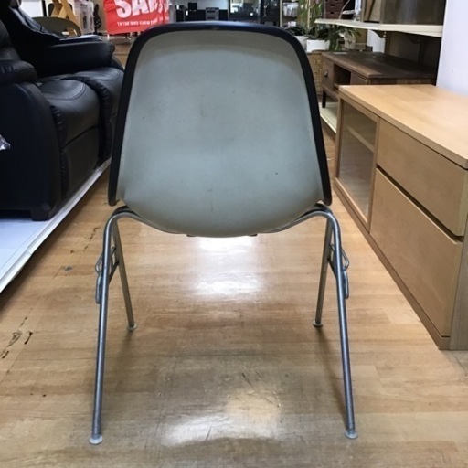 【トレファク神戸新長田店 買取/販売】★値下げしました★取りに来られる方限定！Herman Millerのシェルチェアです。 トレファク神戸新長田店 買取/販売】☆値下げしました☆取りに来られる