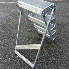 ピカ CLS-4A 折りたたみ式作業台【野田愛宕店】【店頭取引限定】【中古】管理番号：ITS4H1TQQ8OOの画像