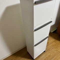 ３段ゴミ箱の画像