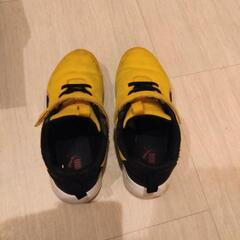 PUMA　キッズスニーカー　イエローの画像