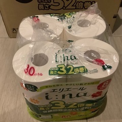 トイレットペーパー　エリエール　ダブル3.2倍巻き　8ロール✖️4(３２個)の画像