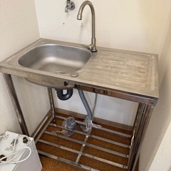 【状態良し/キッチンシンク/配達可能】の画像