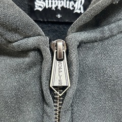 サプライヤー　supplier パーカーの画像