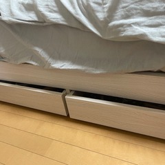セミダブルベッドの画像