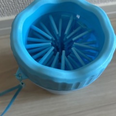 【ほぼ未使用】ペット用トイレと足洗いカップの画像