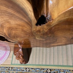 木のオブジェの画像