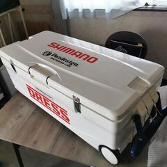 取引相手決定いたしました。クーラーボックス　SHIMANO　スペーザホイールの画像