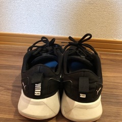【お取引き決定·͜·】PUMA スニーカーの画像