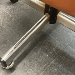 【中古】¥500 回転イス　キャスター付き　激安品【I I046】の画像