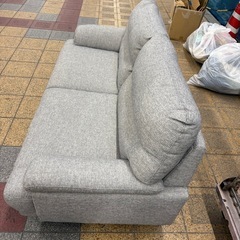 大阪市内無料配達可能　超美品　ニトリソファ3人用布張り(キャッツ3) 4か月使用　の画像