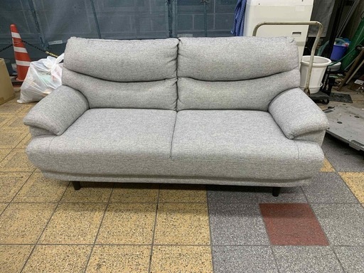 大阪市内無料配達可能　超美品　ニトリソファ3人用布張り(キャッツ3) 4か月使用