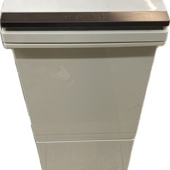 【中古】¥1,000 ゴミ箱　上下開閉式　オススメ　【I I048】の画像