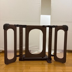 激安　美品
日本育児　nihonikuji おくトビラS ベビーゲート ブラウン 日本育児清掃済み中古品の画像