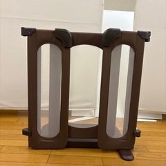 激安　美品
日本育児　nihonikuji おくトビラS ベビーゲート ブラウン 日本育児清掃済み中古品の画像