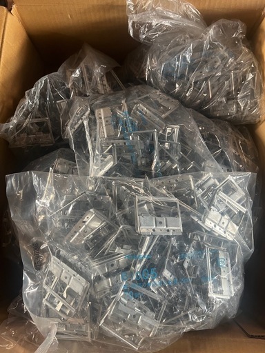 ニチハ 通気金具 ニチハ通気金具出隅用