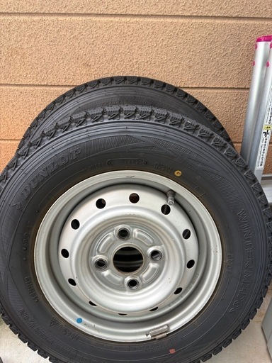 145/80r12 エブリイ スタッドレス　
スノータイヤ