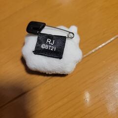 BT21 ぬいぐるみバッジの画像