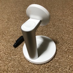 【iPhone・AirPods・Apple Watch対応！】 ✨3-in-1 ワイヤレス充電スタンドの画像