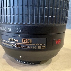 【良品】Nikon ニコン　中〜望遠ズームレンズ　AF-S DX NIKKOR 55-200mm 1:4-5.6G ED VRの画像