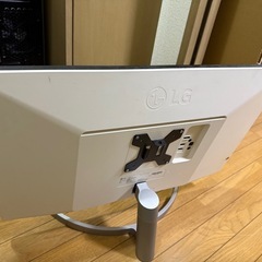 9/7 9時まで！ジャンク画面割れ4Kモニタの画像