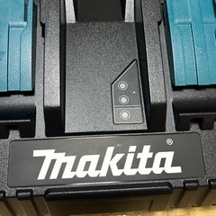 ほぼ未使用✨18Vマキタ急速充電器の画像