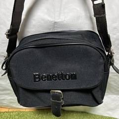 Benettonショルダーバッグの画像