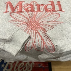【Mardi Mercredi】レディース スウェットの画像
