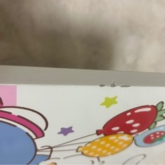 サンリオ　いちご新聞　くじ　テーブルの画像