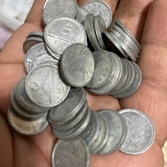 沖縄県内限定希少旧紙幣日本500枚＋古銭800gの画像
