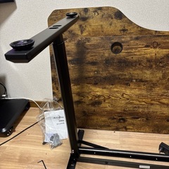 昇降デスクの画像