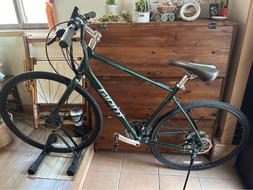 直接引取希望　埼玉ふじみ野GIANT クロスバイクＭ➕専用フロアポンプ BLOG グラベル・アドベンチャーツーリングもOK！進化したクロスバイク